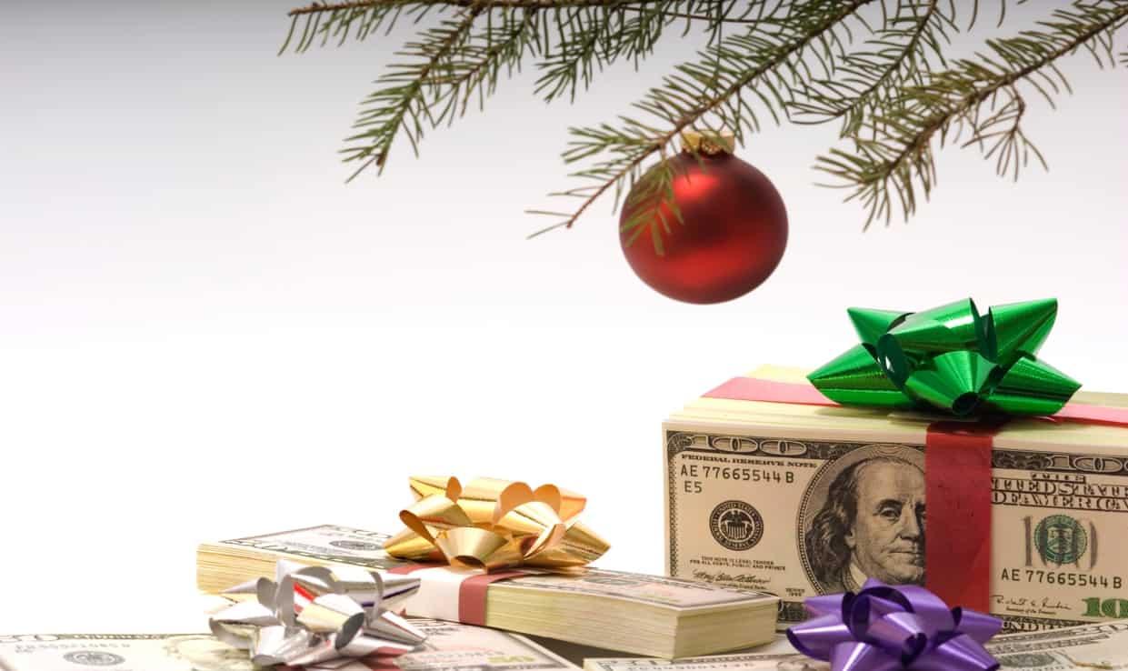 Craft a Holiday Budget That Works for You