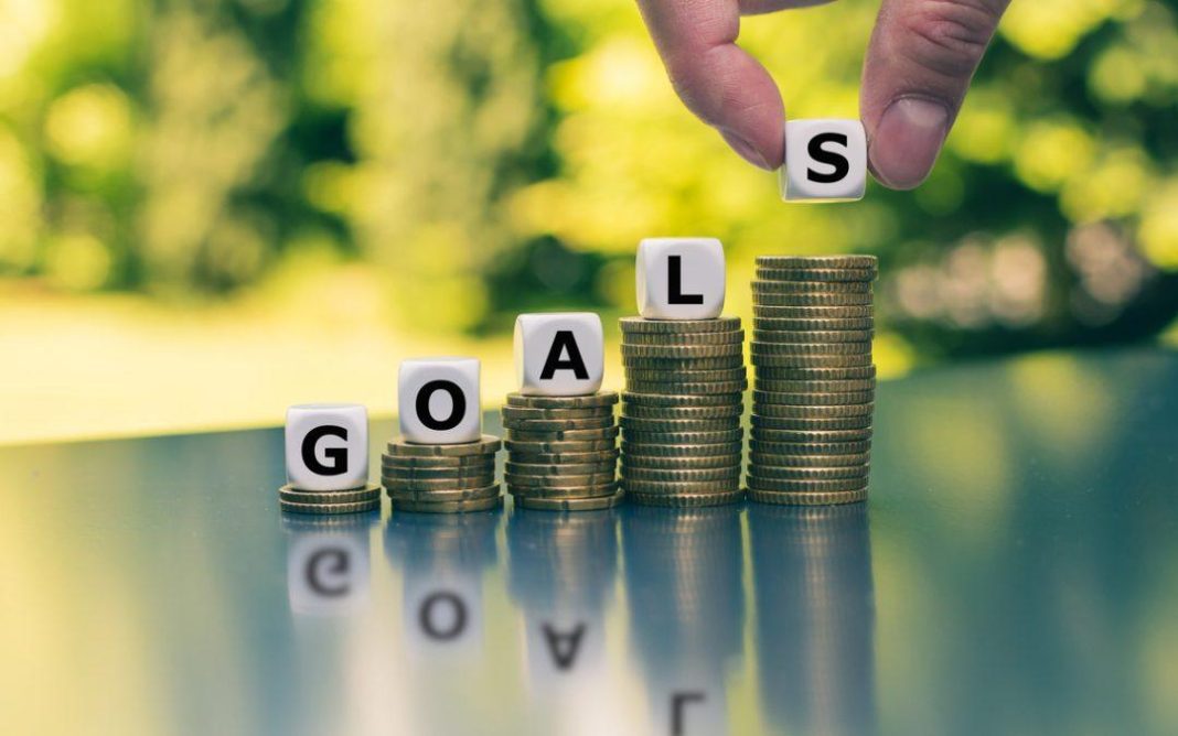 Best Strategies for Setting Financial Goals and Sticking to Them