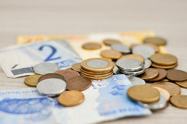 Establish a Comprehensive ‍Budget and​ Track Expenses