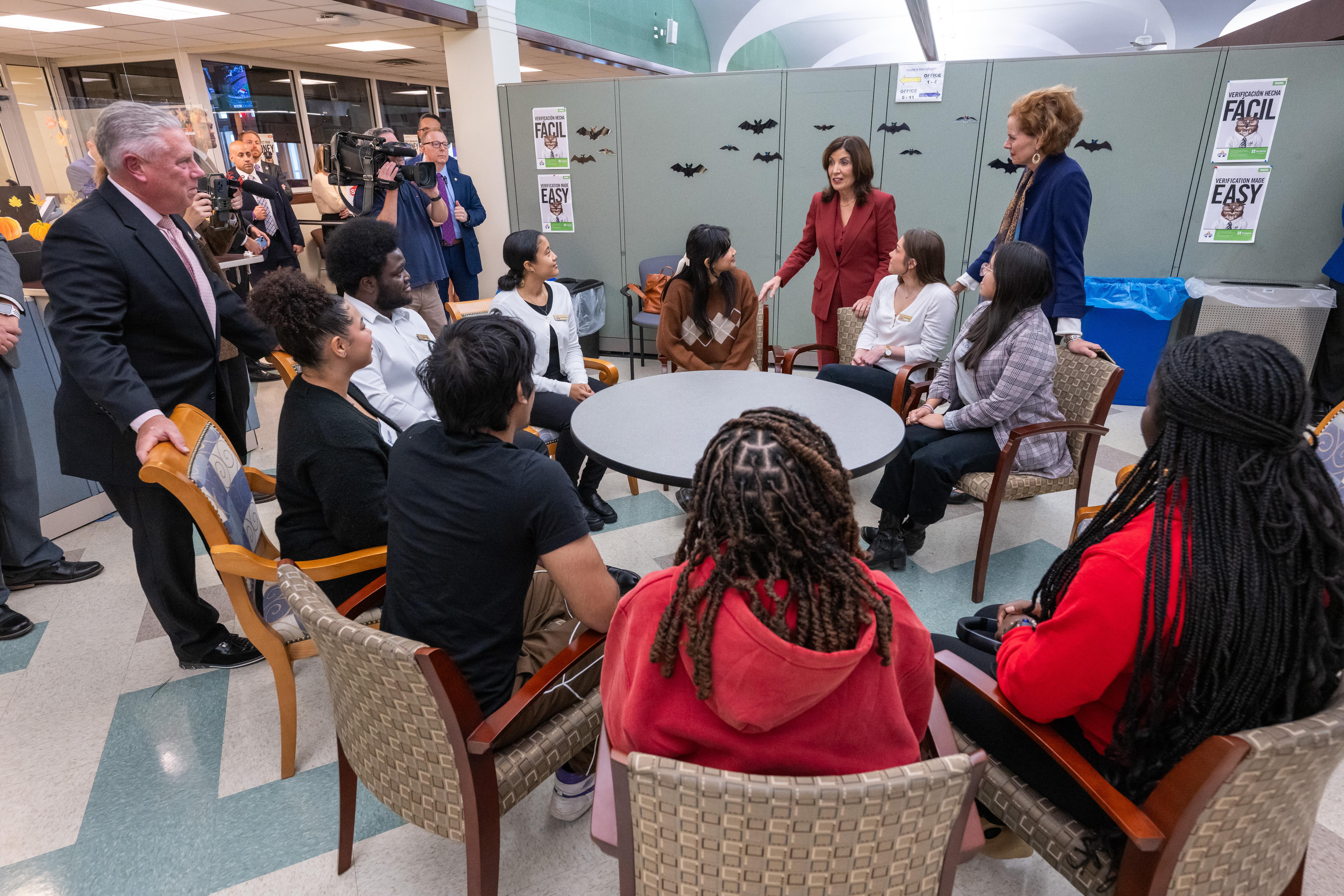 Exploring Financial Aid and Scholarship Opportunities Early