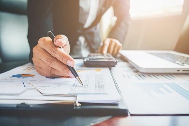 Utilizing Tax Credits and Deductions to Supplement Financial Aid